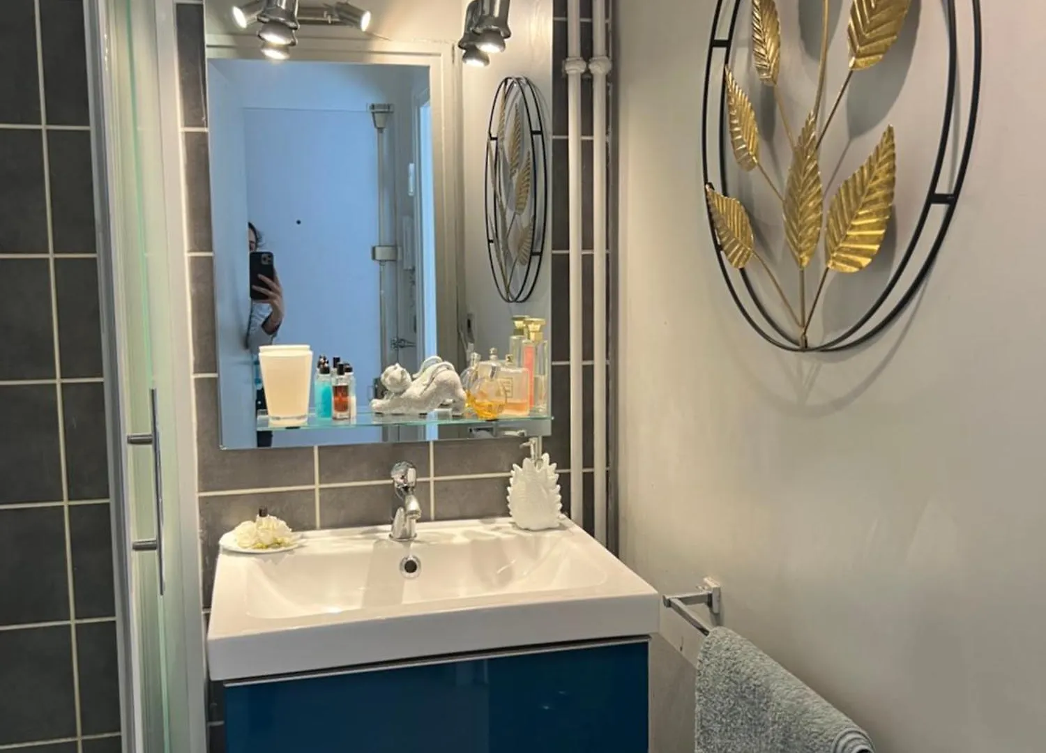 Charmant Studio Pres Des Champs Elysees Paris 0*,  Frankrig